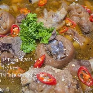 Giò heo hầm ngũ vị
