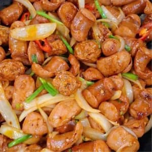 Xúc xích chiên mắm